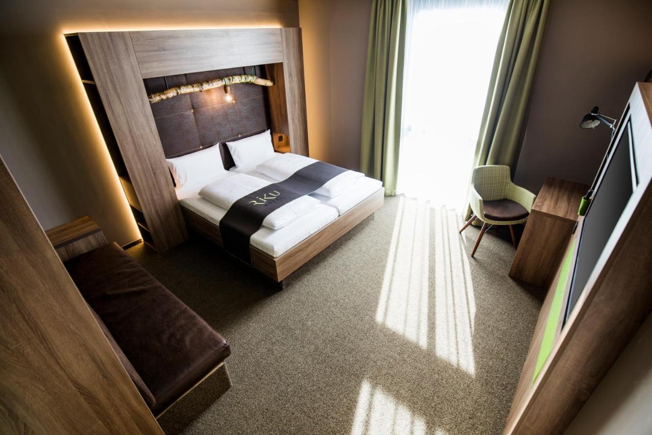 Riku Hotel Pfullendorf Bagian luar foto